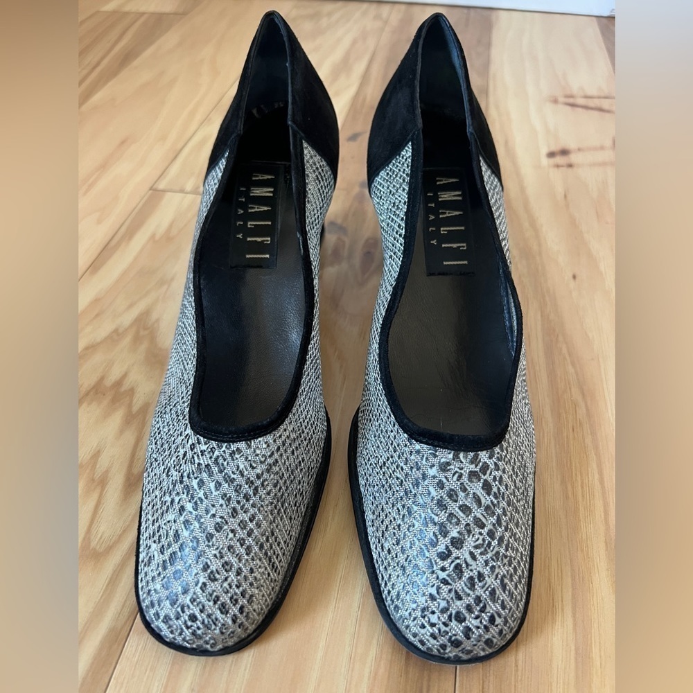 Amalfi Italy Unique Black Suede & Silver Reptile Mesh Pumps Women’s Size 8 AA - Picture 2 of 9